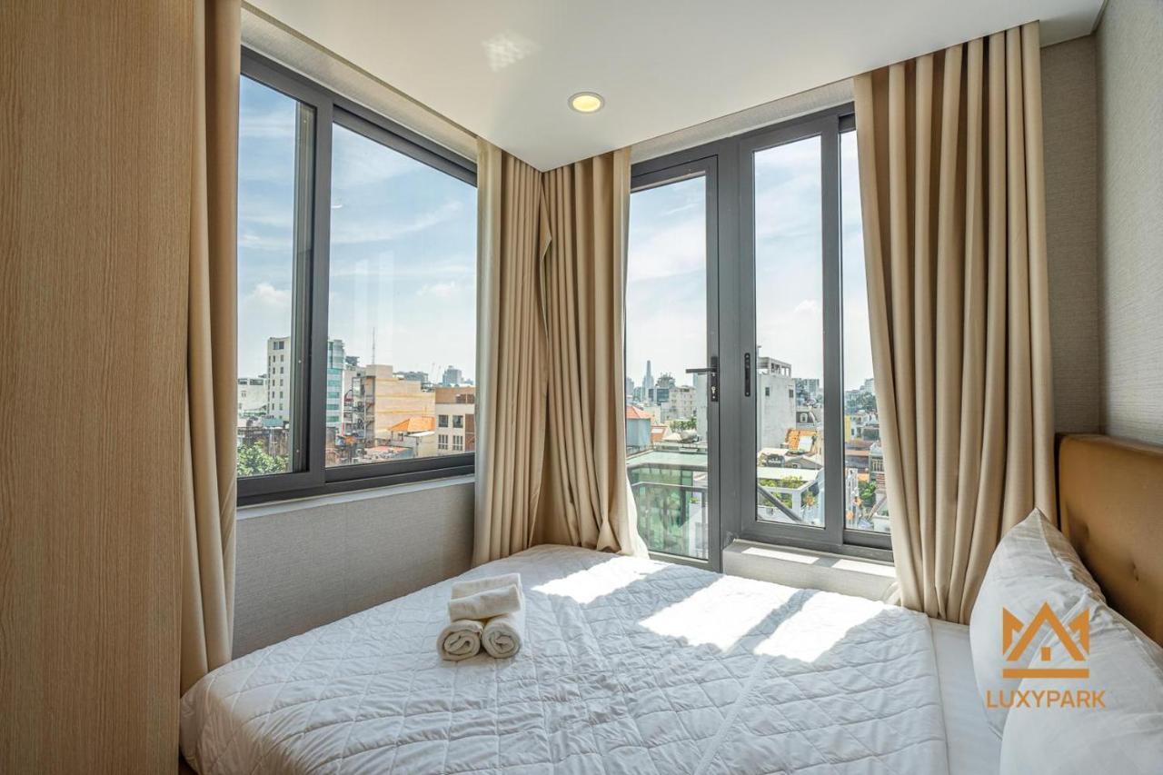 Luxy Park Hotel & Apartments-City Centre Хошимин Экстерьер фото