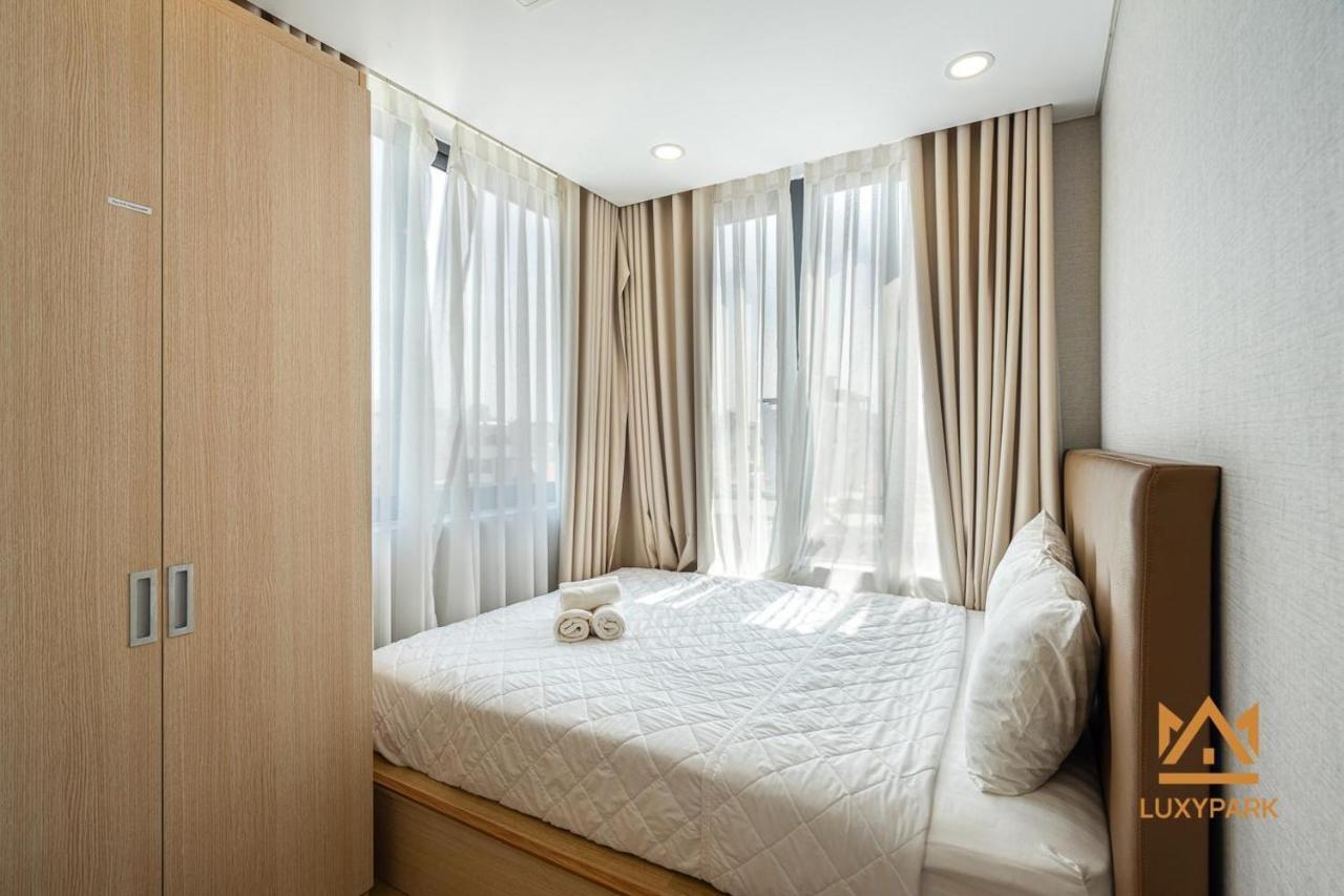 Luxy Park Hotel & Apartments-City Centre Хошимин Экстерьер фото