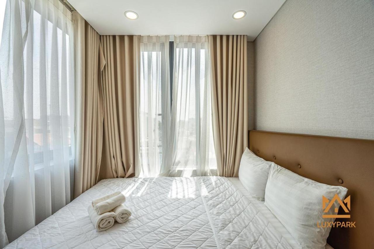 Luxy Park Hotel & Apartments-City Centre Хошимин Экстерьер фото