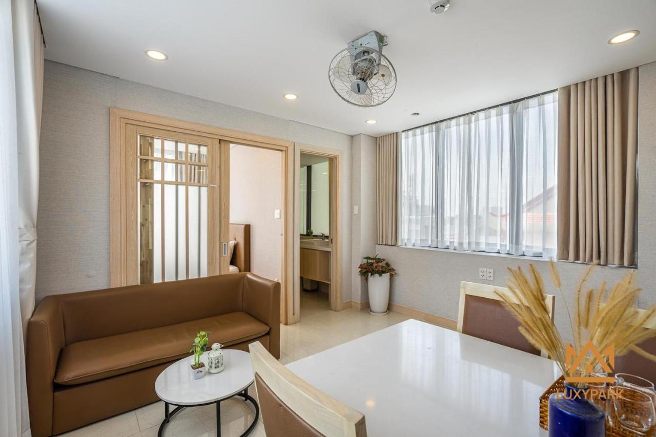 Luxy Park Hotel & Apartments-City Centre Хошимин Экстерьер фото