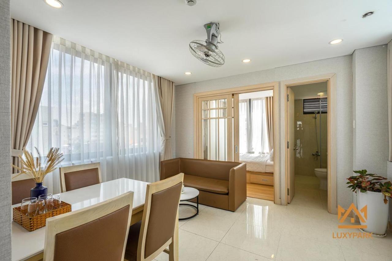 Luxy Park Hotel & Apartments-City Centre Хошимин Экстерьер фото