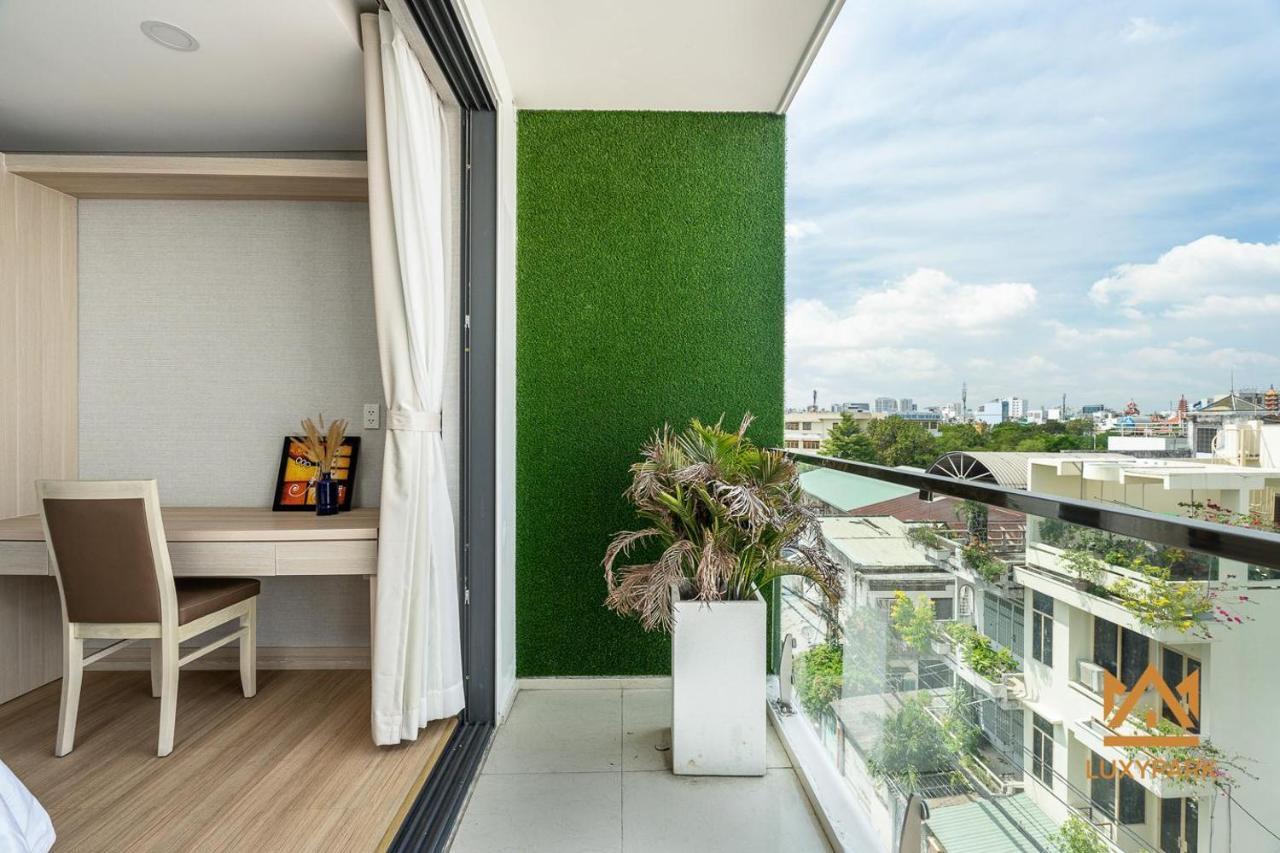 Luxy Park Hotel & Apartments-City Centre Хошимин Экстерьер фото