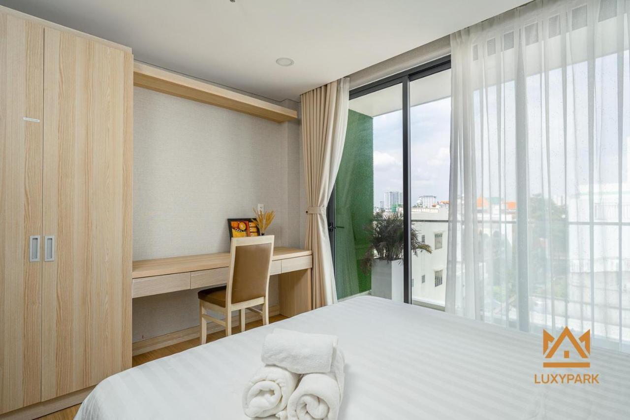 Luxy Park Hotel & Apartments-City Centre Хошимин Экстерьер фото