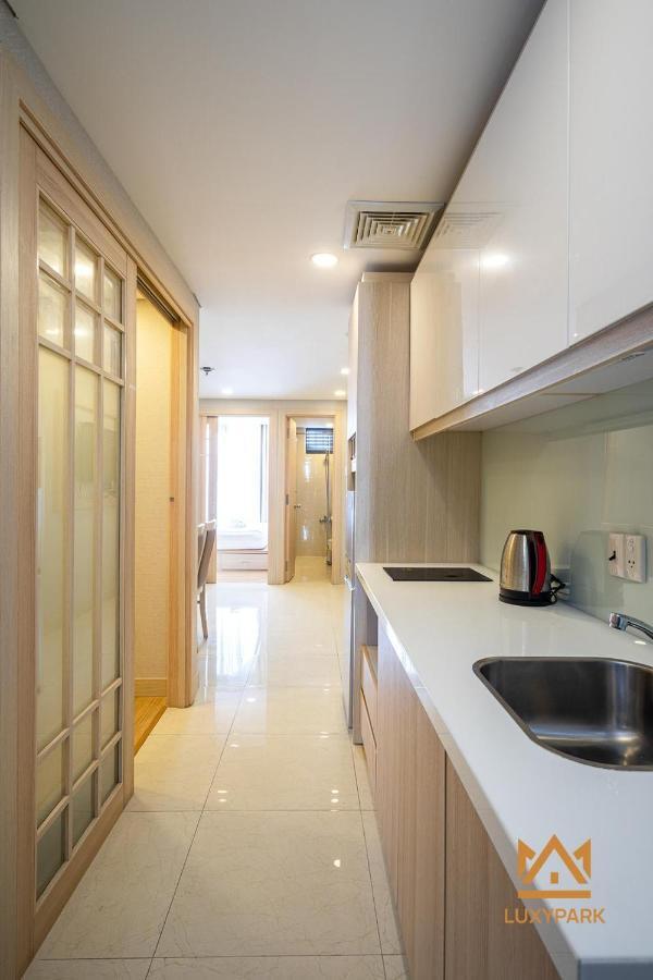 Luxy Park Hotel & Apartments-City Centre Хошимин Экстерьер фото